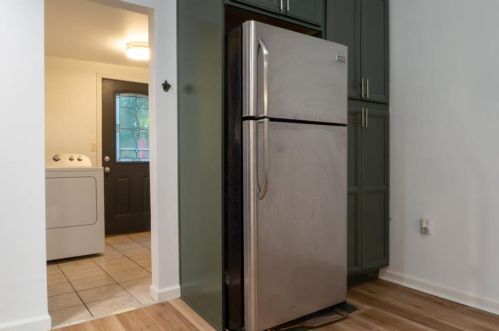 351 2 St, Bangor PA 18013-2512 exterior