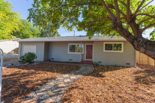 2269 Nebula St, Redding, CA 96002-3460