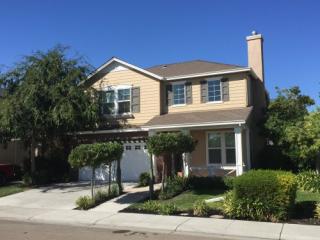 1757 Rose Park Ln, Manteca, CA 95337-8725