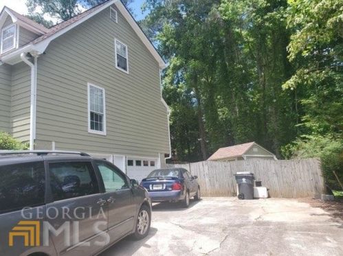 1612 Cumberland Club Rd, Marietta, GA 30008-5005