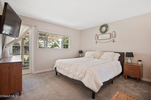 1648 Barnes St, Simi Valley CA  93063-3202 exterior