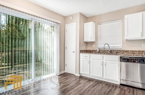 3950 Fennel Cir, Atlanta GA  30331-4104 exterior