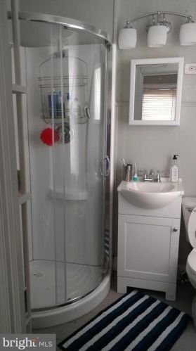 1247 Berks St, Philadelphia PA 19125-3434 exterior