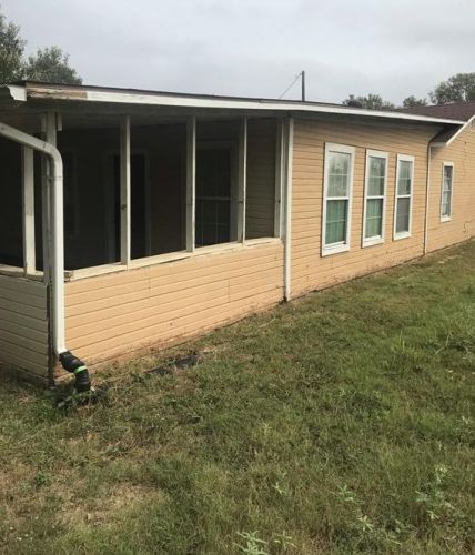 321 Holley St, Fort Worth TX  76140-3007 exterior