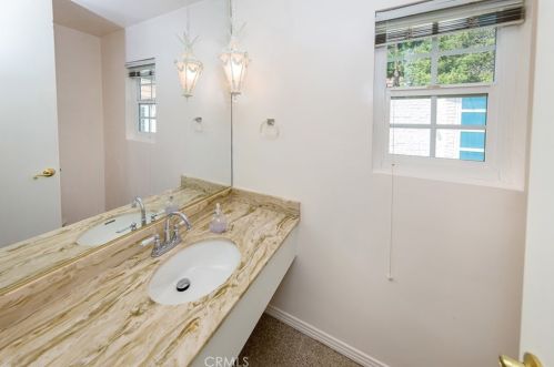 3110 Peters Cir, Glendale CA  91208-1732 exterior