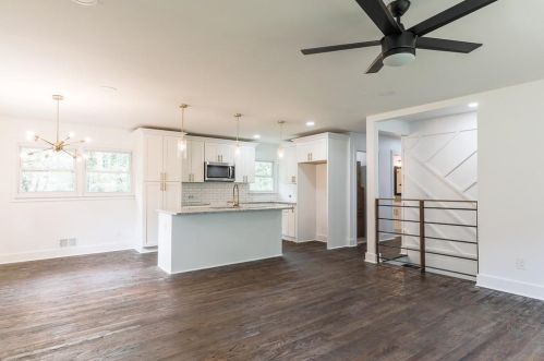 2410 Jefferson Ter, Atlanta GA  30344-2718 exterior