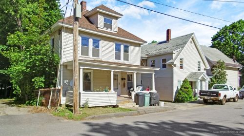 16 Gannett St, Augusta, ME 04330-5317