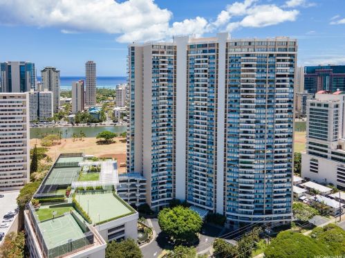 2333 Kapiolani Blvd, Honolulu HI  96826-4485 exterior