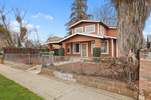 822 1st St, Modesto, CA 95351-2801