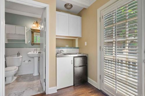 150 Beverly Rd, Atlanta GA  30309-2656 exterior