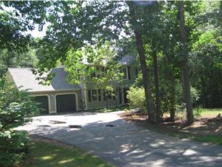 10 Bear Hill Rd, Brookline, NH 03033-2456
