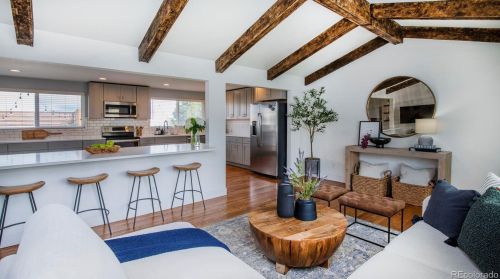 7270 Euclid Dr, Englewood, CO 80111-4669