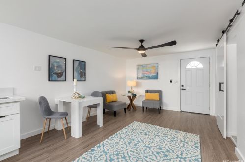 2803 Henry St, Honolulu HI  96817-1144 exterior