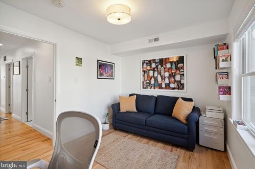 2023 Fitzwater St, Philadelphia PA  19146-1332 exterior