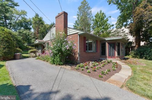 92 Euclid Ave, Lancaster PA  17603-6802 exterior