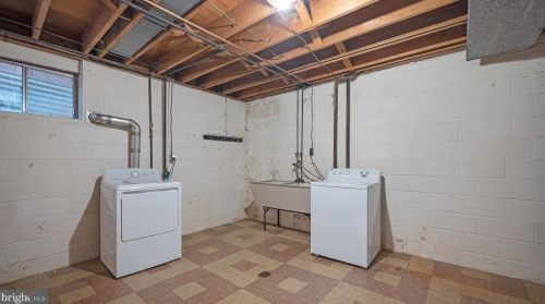 355 Scott Dr, Silver Spring MD 20904-1066 exterior