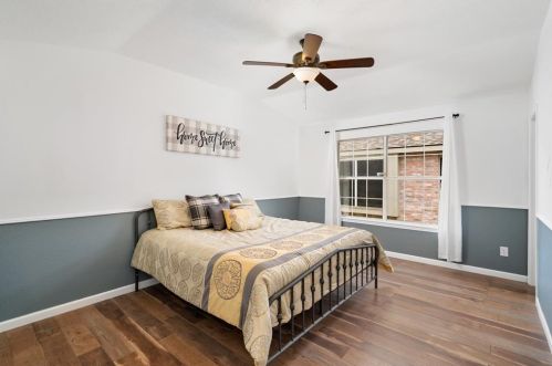 2117 Carnation Ct, Garland TX 75040-2805 exterior