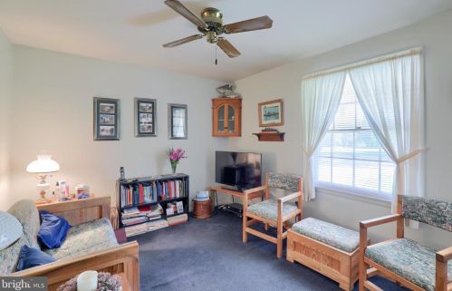 1845 Rockford Ln, Lancaster PA  17601-5028 exterior