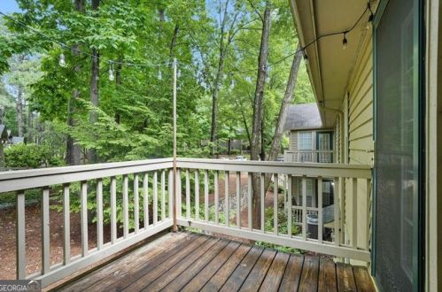603 Country Park Dr, Smyrna GA  30080-8220 exterior
