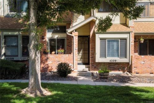 4209 Granby Way, Denver CO  80014-8390 exterior