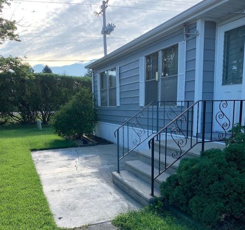 543 Moorfield Rd, Matteson, IL 60443-2145