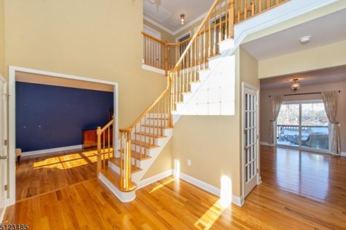 17 Elwell Ave, Mount Olive, NJ 07828-2817