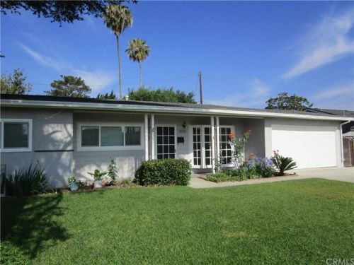 10281 Courson Dr, Stanton, CA 90680-1421