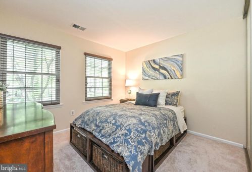 9008 Octavia Ct, Springfield VA  22153-1636 exterior
