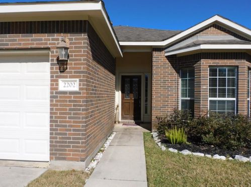 2202 Perkins Crossing Dr, Conroe TX  77304-6810 exterior