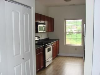 1324 Arch Haven Ave, Blmgtn IN  47403-2076 exterior