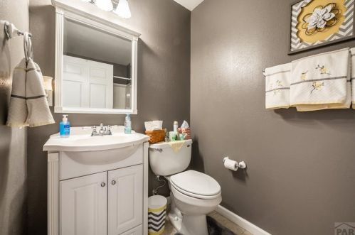 1877 Clifftop Ln, Pueblo CO 81007-3931 exterior