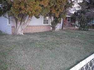 1112 10th St, Sunnyside, WA 98944-2345