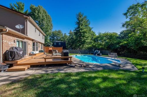 4958 Caraway Dr, Cincinnati OH  45244-1206 exterior