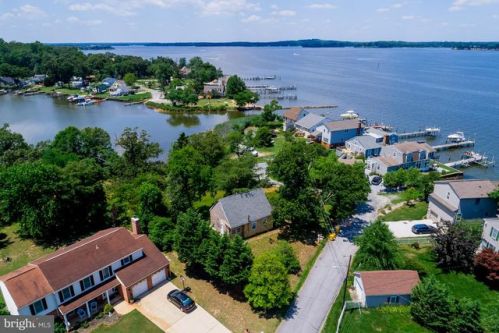 1060 Shr Acres Rd, Arnold MD  21012-1742 exterior