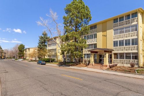 580 Clinton St, Denver CO  80247-1262 exterior