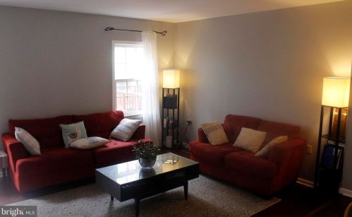 11308 Cromwell Ct, Woodbridge, VA 22192-1128