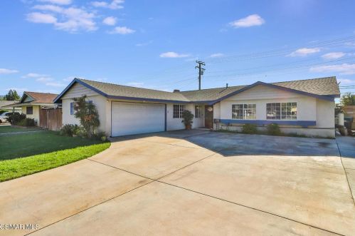 1085 Roldan Ave, Simi Valley, CA 93065-4943
