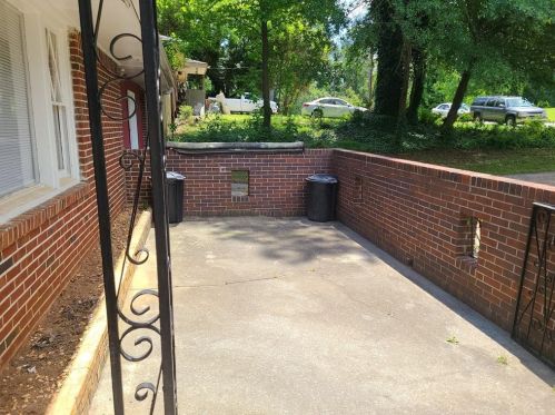 590 Kenridge Cir, Stone Mountain GA  30083-4229 exterior