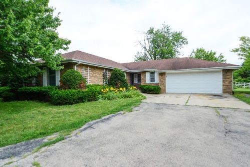 3030 Roth Rd, Oswego, IL 60543-9723