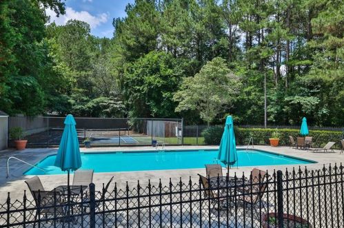 3406 Bayshore Dr, Atlanta GA 30340-4277 exterior