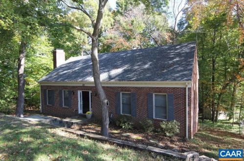 412 Berwick Ct, Charlottesville, VA 22901-1256
