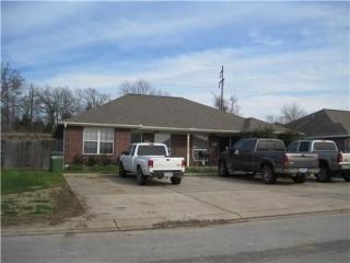 1705 Rock Hollow Loop, Bryan TX  77807-2352 exterior