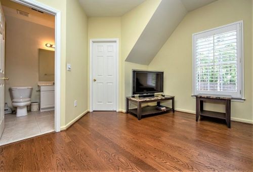 205 Fieldsborn Ct, Atlanta GA  30328-1039 exterior