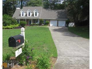 866 Trailside Ln, Marietta, GA 30064-3077