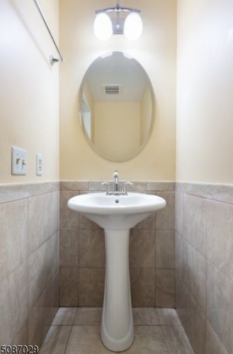 14 Ginger Ct, Princeton NJ  08540-9421 exterior