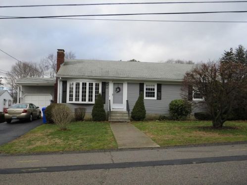 107 Homewood Ave, Providence, RI 02911-3224