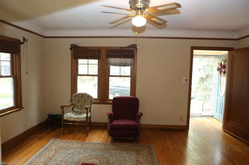 1679 Charles Ave, Saint Paul MN  55104-2227 exterior