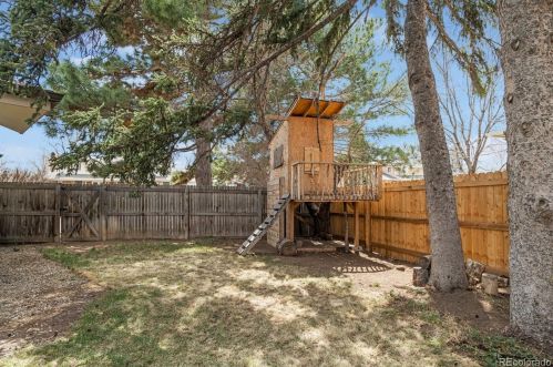 5785 Lehigh Ave, Denver CO  80235-2940 exterior