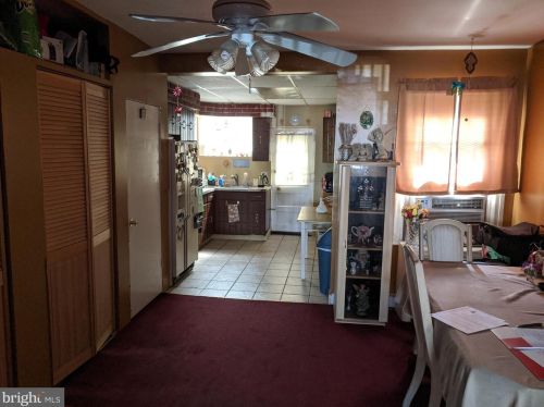 6043 Keystone St, Philadelphia PA 19135-2814 exterior