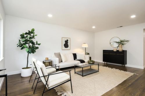 387 Smithwood St, Milpitas CA  95035-4126 exterior